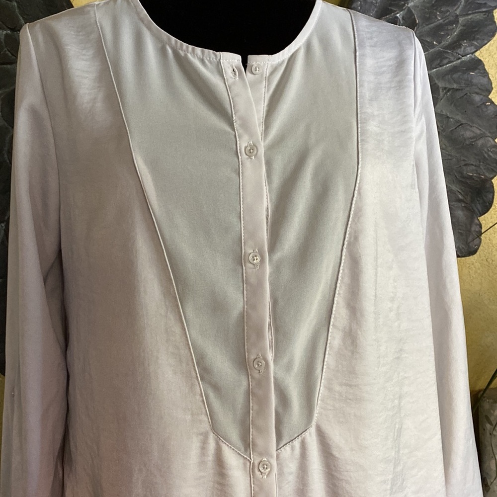 Reitmans Long Button Down Shirt - Picture 3 of 10